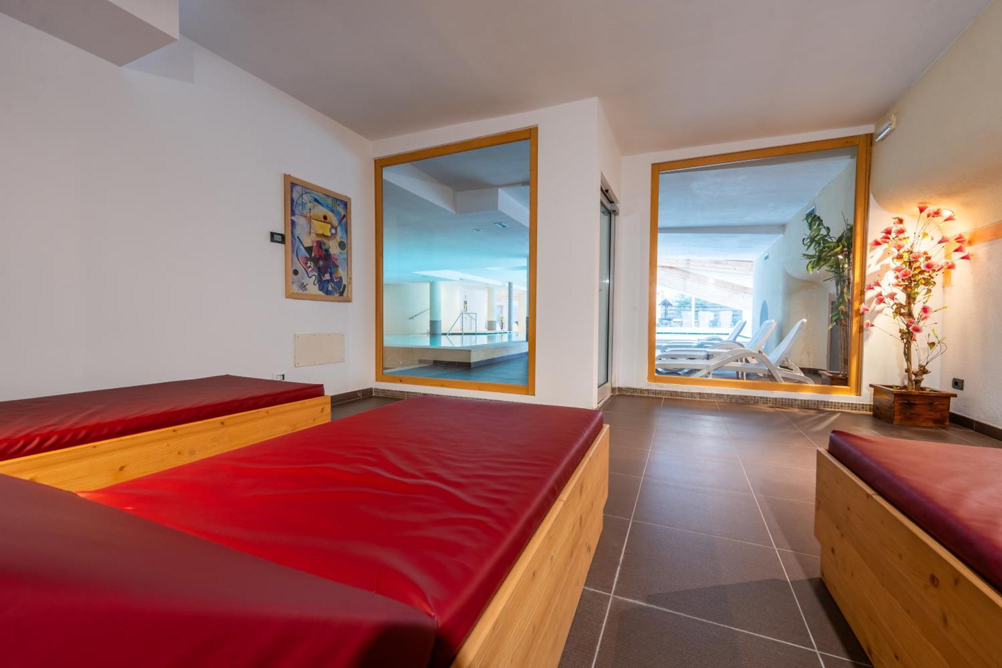 Alpine Mugon Hotel Vason Ngoại thất bức ảnh